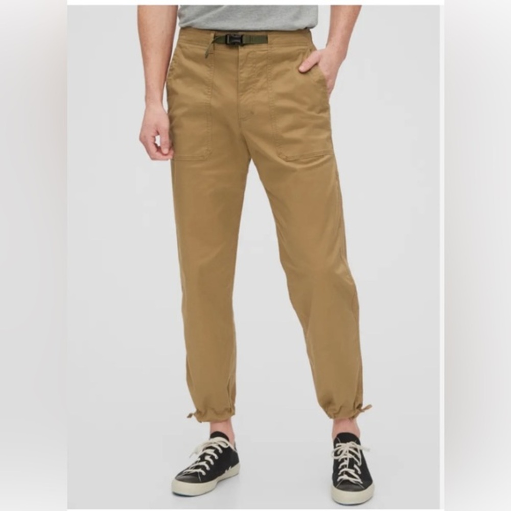 Gap Men’s Belted Joggers Khakis Pants with GapFlex sz 38